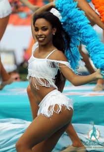 LUCIANA ZOE: 2010