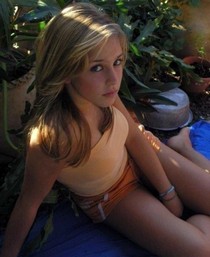 Arabelle Raphael on